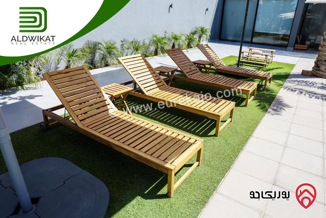 شاليه فاخر للبيع في اجمل مواقع البحر الميت منتجع البحيرة مساحة الارض 650م والبناء 195م