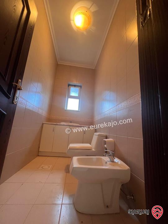 شقة طابق ثالث مساحة 325م للايجار في عمان - ضاحية الأمير راشد 