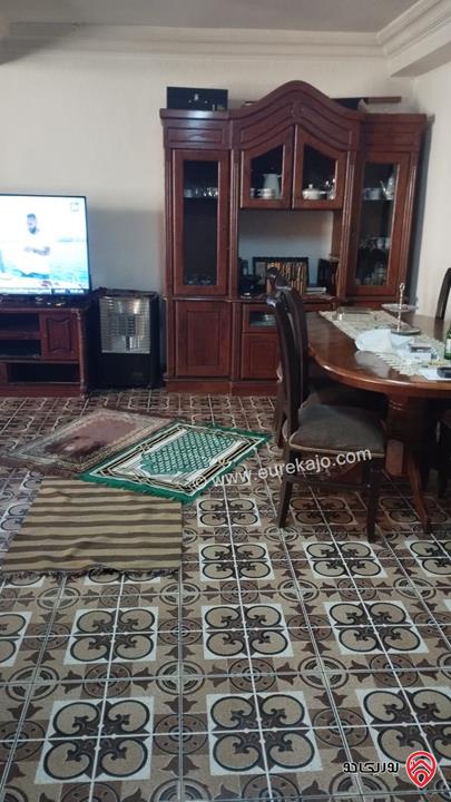 شقة شبه أرضية مساحة 120م داخلي و 100م خارجي للبيع في عمان - ضاحية الرشيد