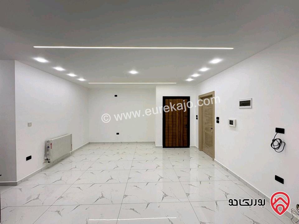 شقتين طابق أرضي 162م و شقة طابق ثالث مع روف 217م للبيع في عمان - البنيات 