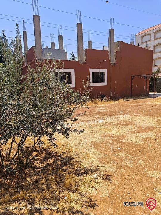 بيت مستقل مجهز لبناء طابق ثاني على أرض 720م للبيع في عمان - أبو علندا