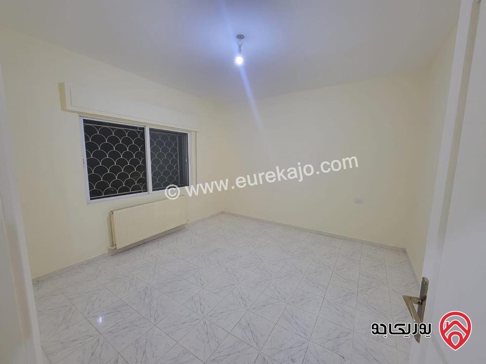 شقتين طابق أول / ثاني مساحة 150م للايجار في عمان - خلدا
