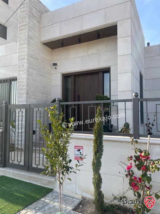 فيلا مساحة 200م على ارض 420م للبيع في عمان - ابو نصير 