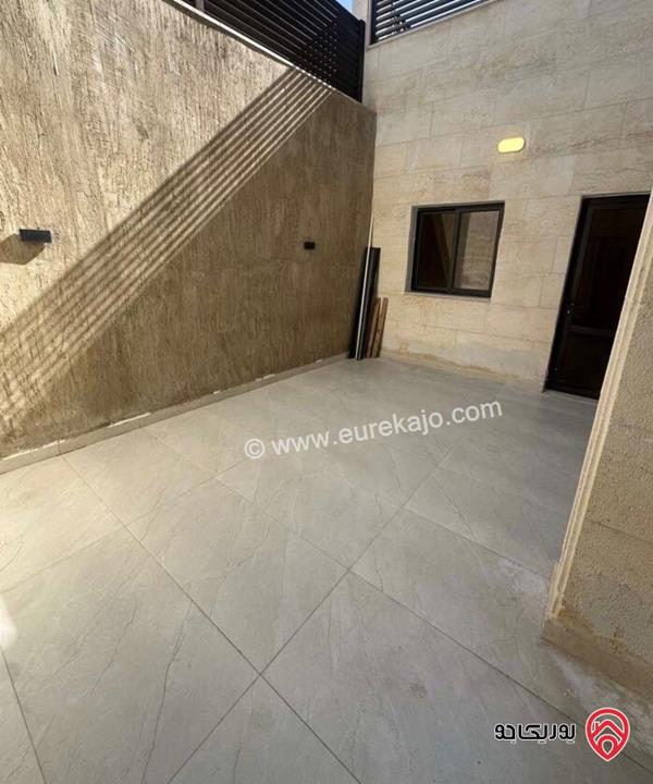 شقه شبه ارضية مساحة 200م داخلي و 40م خارجي للايجار في عمان - البنيات 