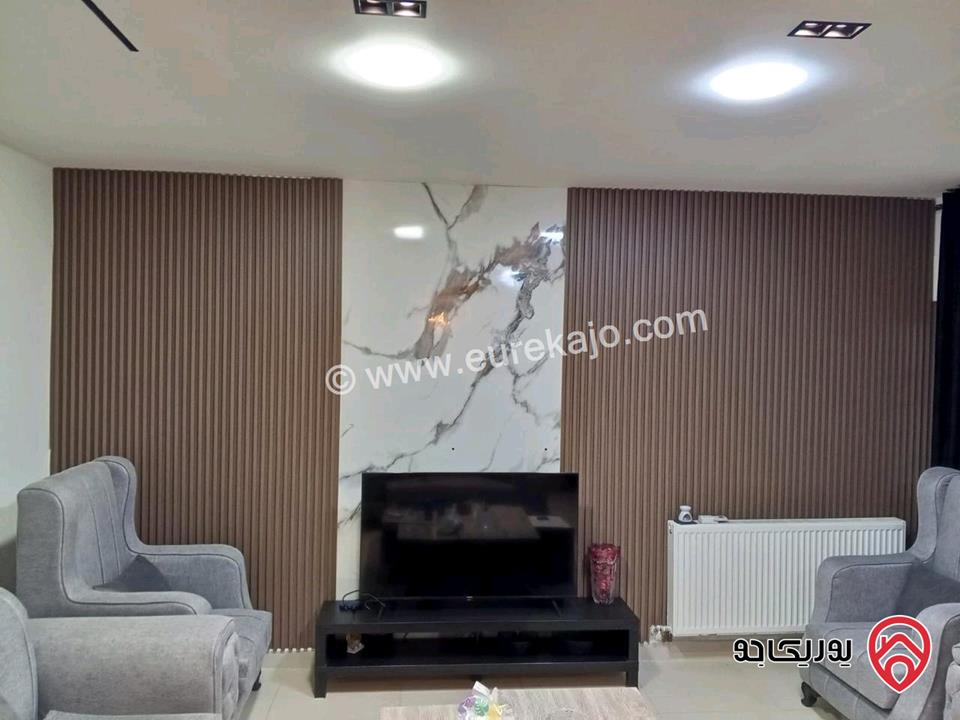 شقة طابق -3 مساحة 140م داخلي و 100م خارجي للبيع في عمان - الجبيهة