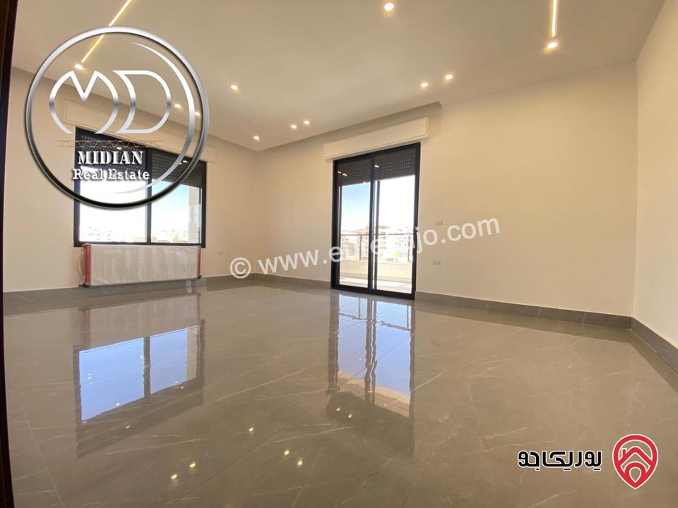 شقة فارغة للايجار في عمان - خلدا قرب الهمشري مساحة 190م طابق اول تشطيبات ديكورات عصرية فاخرة جديدة لم تسكن