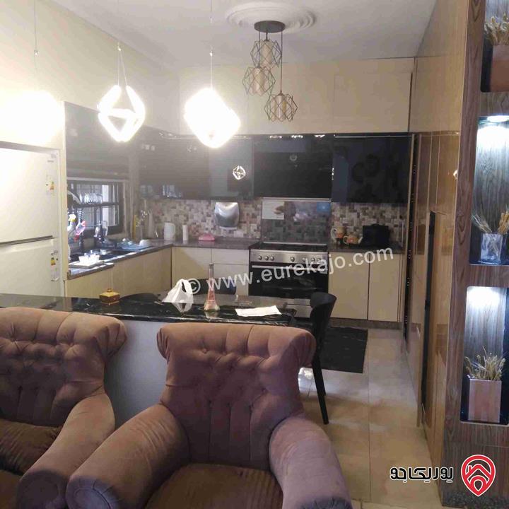 شقة مساحة 162م + 50م للبيع في السلط - إسكان المهندسين
