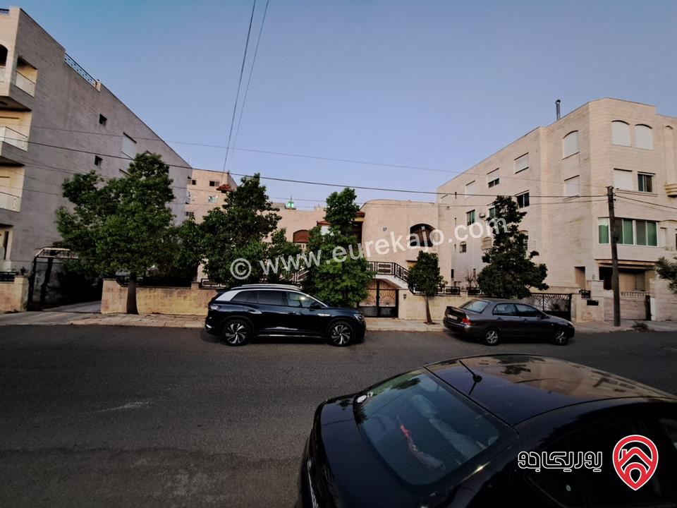 بيت مستقل مساحة 500م على أرض 1 دونم للبيع في عمان - الجبيهة