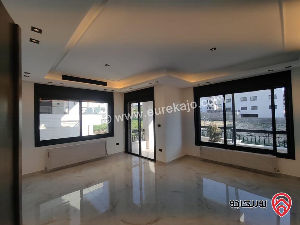 شقق حديثة 215 متر للبيع في عمان - حي الصحابة رجم عميش  