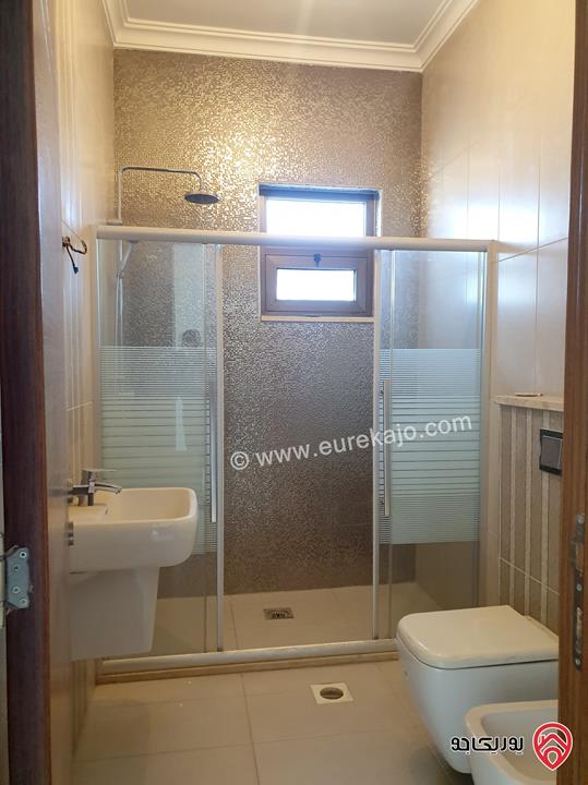 شقة مساحة 200م طابق ثالث للبيع في عمان - عبدون