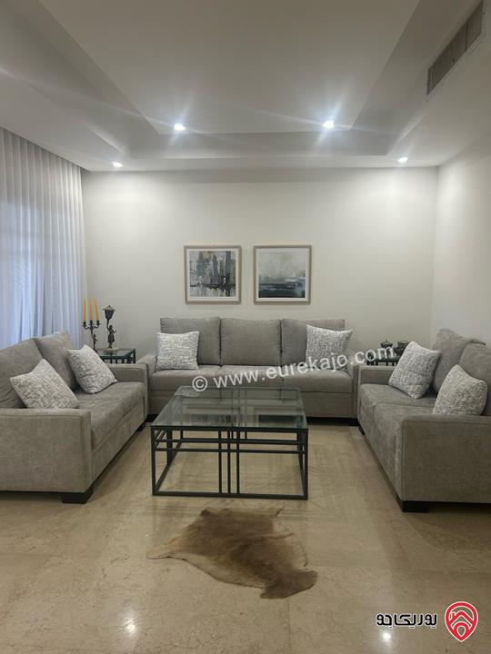 Furnished 3bedrooms (250) sqm apartment for rent in Amman - Abdoun 