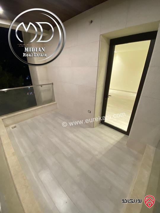 شقق شبه ارضي جديدة للبيع في عمان - خلدا مساحة 230م 4 نوم مع تراسات تشطيبات ديكورات عصرية فاخرة اطلالة جميلة بأسعار مميزة