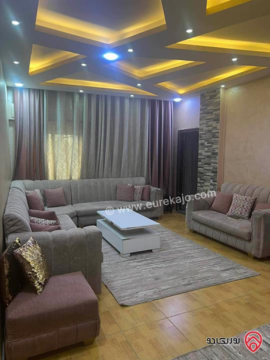 شقة مميزة طابق أرضي دوبلكس مساحة داخلية 220م ومساحة خارجية 190م للبيع في عمان - القويسمة