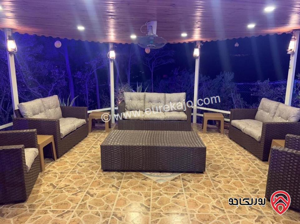 شاليه مساحة الأرض 370م ومساحة البناء 160م للبيع مفروش في البحر الميت - الروضة