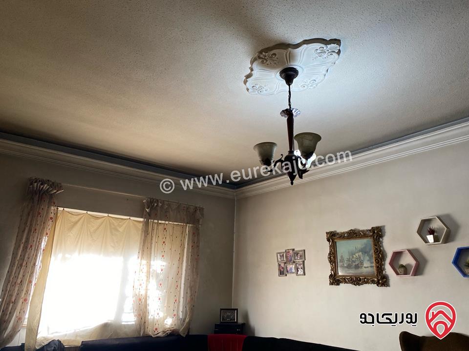 شقة طابق ارضي مساحة 180م للبيع في عمان - جبل عمان شارع الرينبو 
