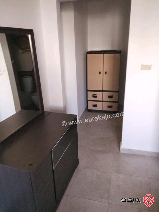 شقة مفروشة طابق ثالث مساحة 150م للايجار في عمان - ام السماق