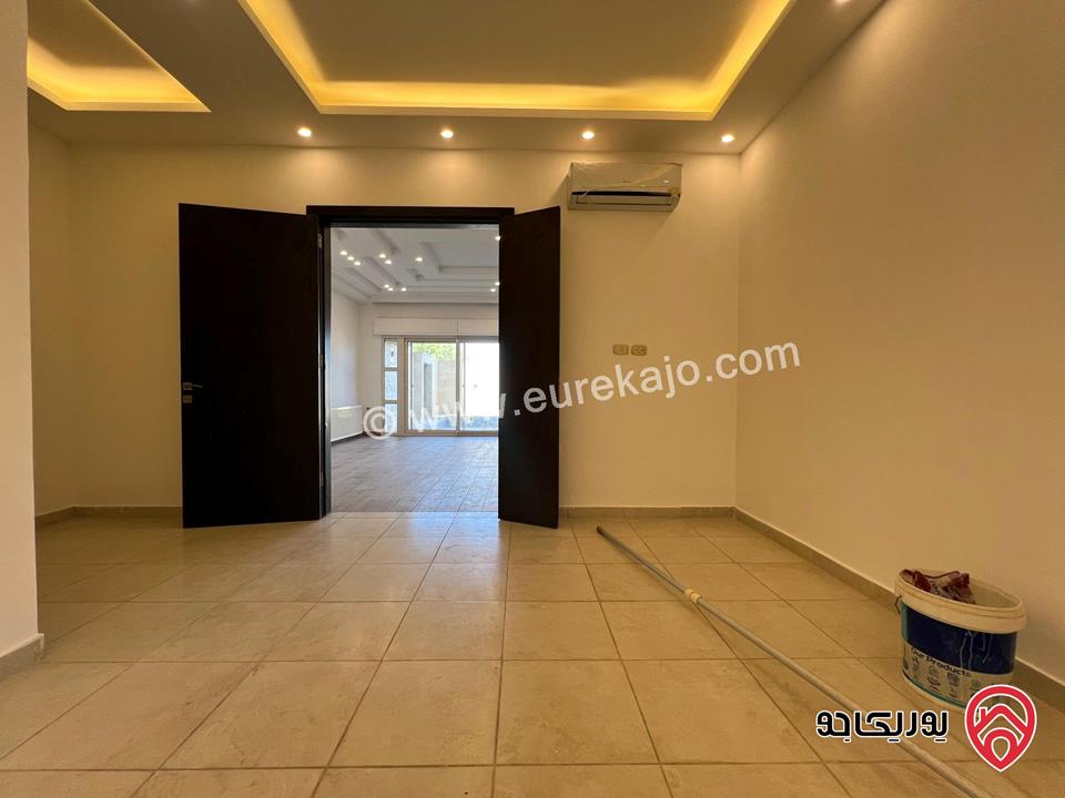 فيلا فاخرة مساحة 550م على ارض 1 دونم للبيع في عمان - عبدون اطلالة خلابة 