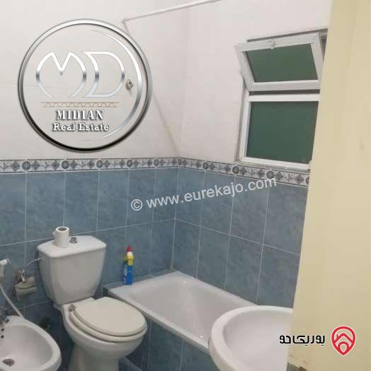 شقة للبيع في عمان - ام السماق مساحة 160م طابق ثالث تصلح للاستثمار اطلالة رائعة بسعر مميز جداً