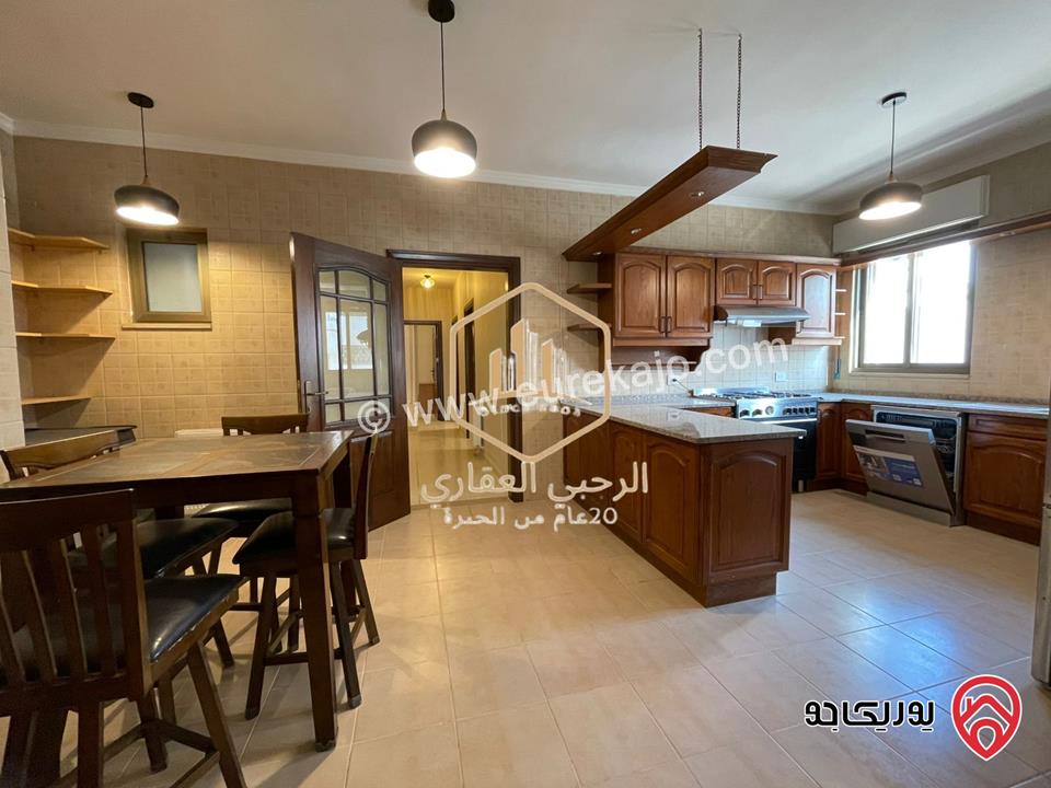 شقة سوبر ديلوكس مفروشة مساحة 175م للايجار في عمان - عبدون