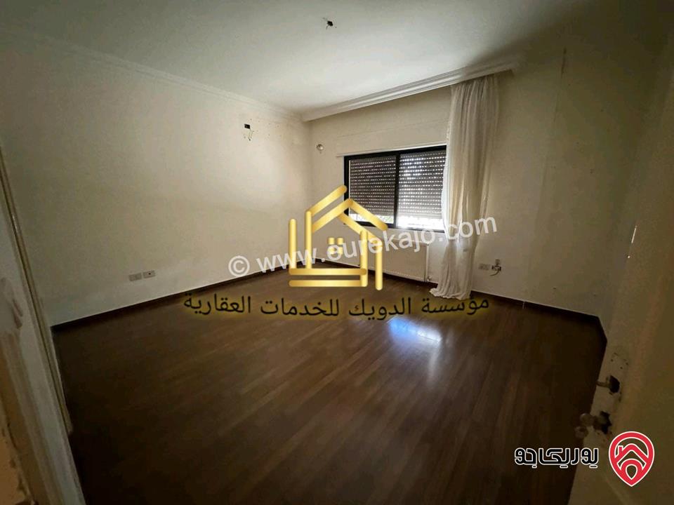 شقة فارغة طابق اول مساحة 206متر للإيجار في عمان - حي الروابي 