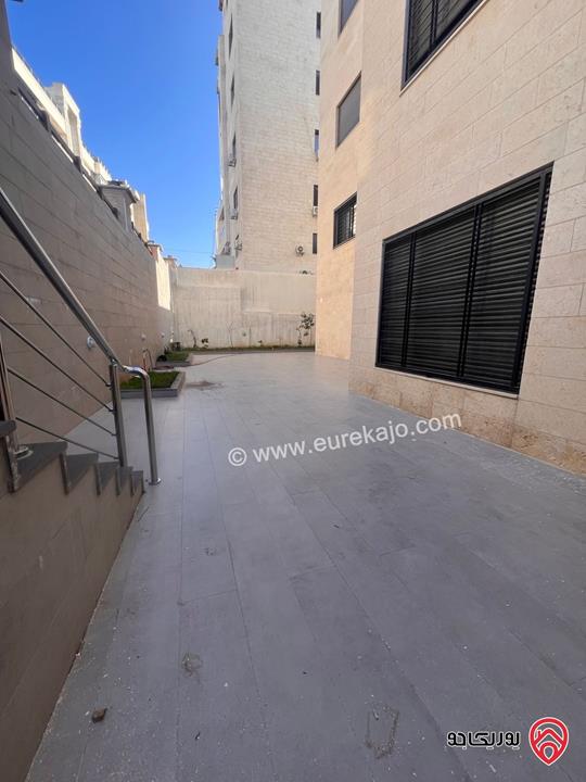 شقة أرضية مساحة 220م داخلي و 150م خارجي للايجار في عمان - ام السماق 