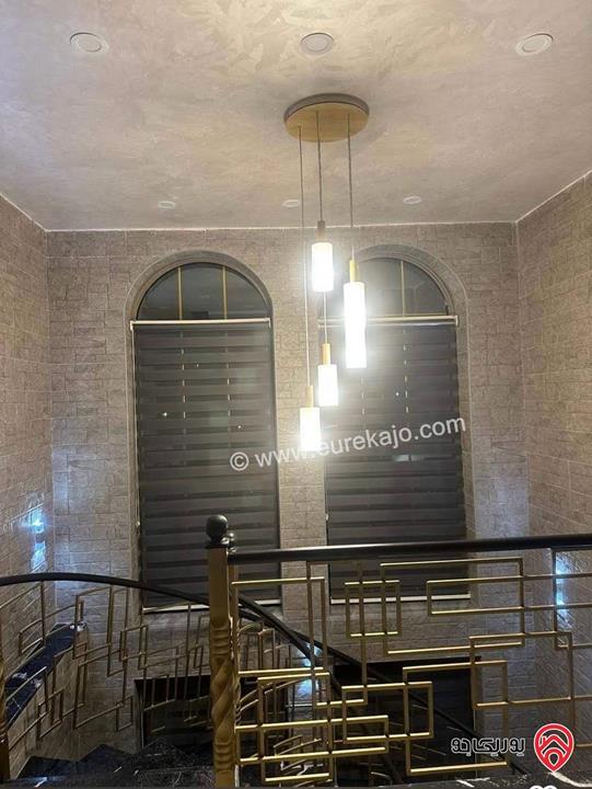 فيلا دوبلكس مساحة 460م على أرض 590م للبيع في الزرقاء - ضاحية المدينة المنورة