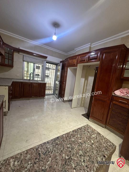 شقة طابق ثاني مساحة 150م للايجار في عمان - خلدا