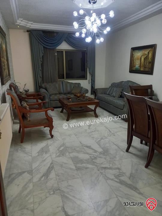 شقة طابق ثالث مساحة 175م للبيع في عمان - خلدا