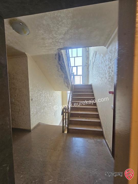 شقة طابق رابع مساحة 160م للايجار في عمان - تلاع العلي 