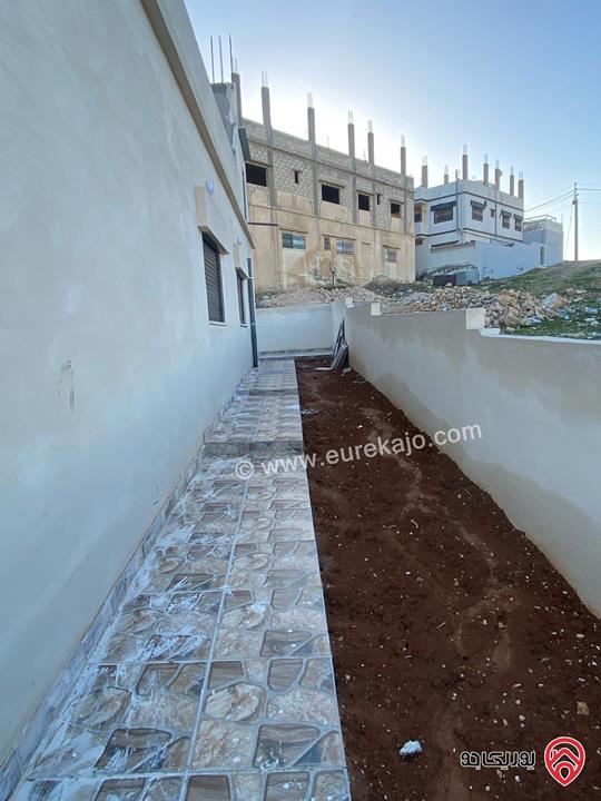 منزل مساحة 170م على أرض 300م للبيع في الزرقاء الجديدة البتراوي