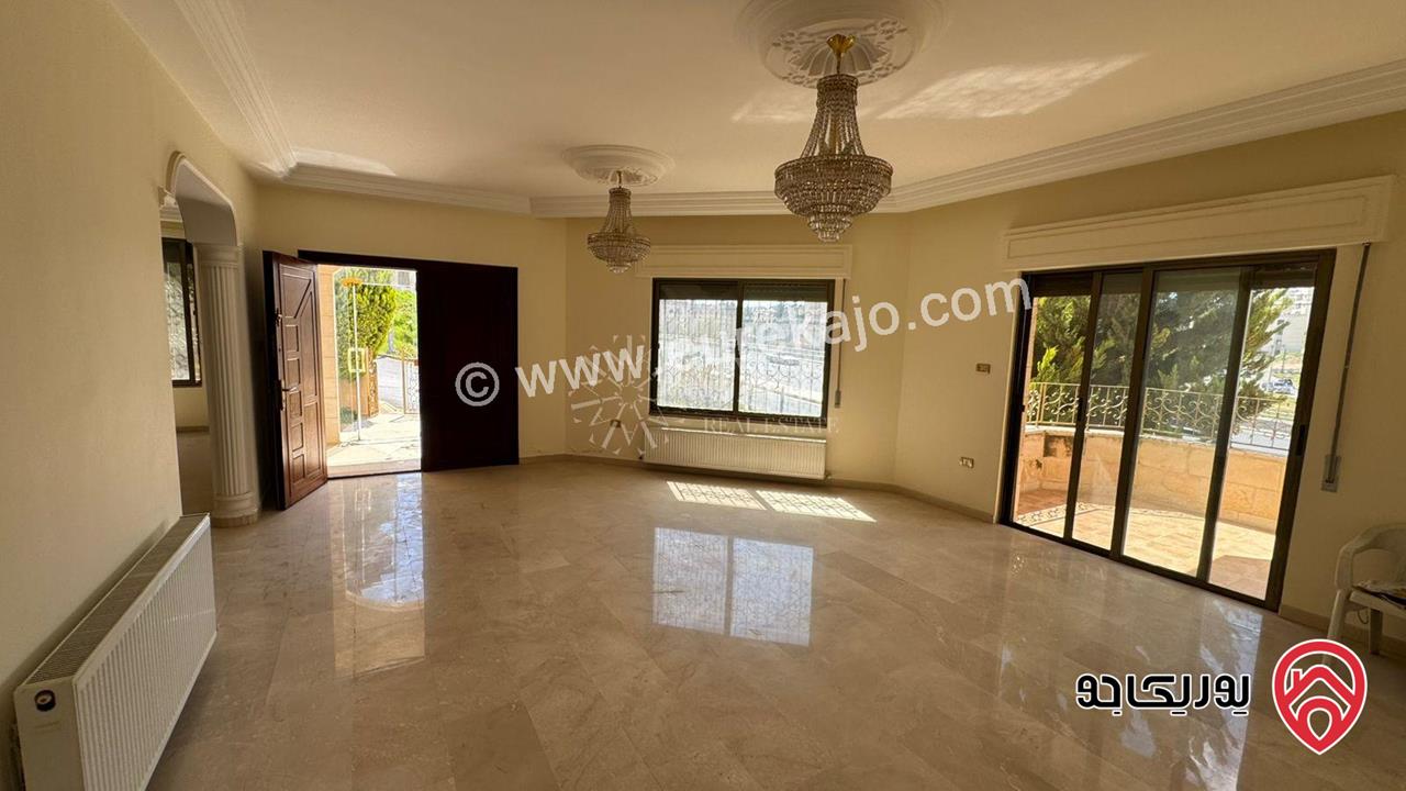 فيلا مميزة مساحة الارض 500م مساحة البناء 600م  للبيع في عمان - ضاحية النخيل