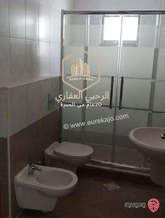 شقة شبه ارضية مساحة 180م داخلي و 40م ترس ومدخل مستقل للايجار في عمان - خلدا 