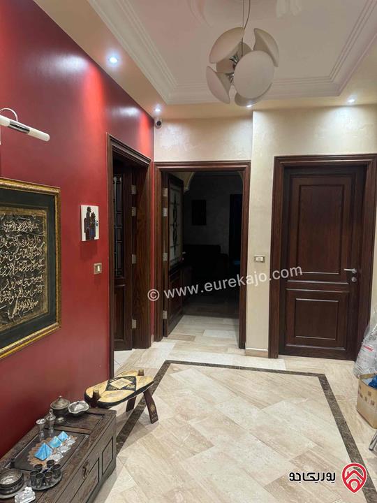 شقة ديلوكس مفروشة طابق ثاني مساحة 204م للايجار في عمان - الرابية
