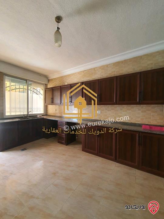 شقة فارغة طابق ارضي مساحة 150م داخلي مع 50م ترس للإيجار في عمان - ضاحية الأقصى 