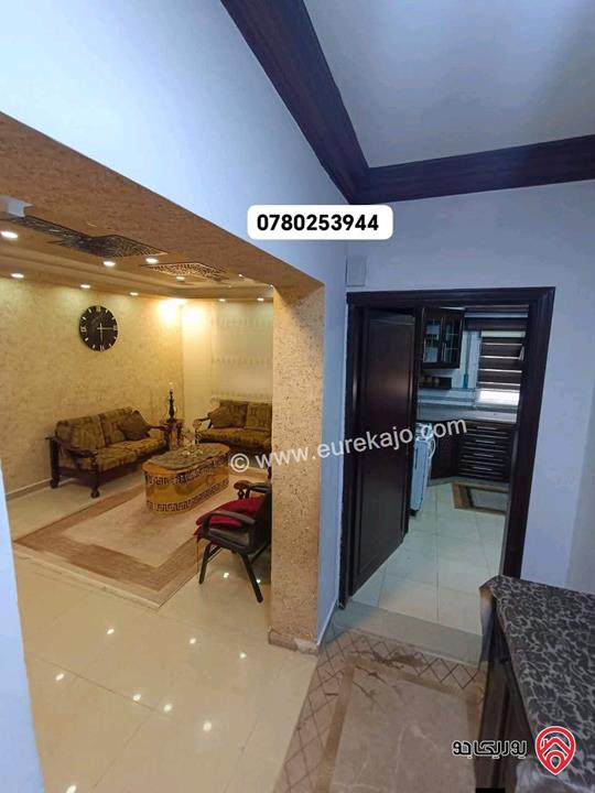 شقة طابق أرضي مساحة 159م للبيع في اربد - الحي الشرقي