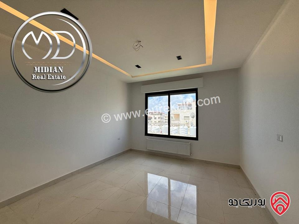 شقق جديدة للبيع في عمان - خلدا مساحات 190م تشطيبات و ديكورات عصرية فاخرة اطلالة جميلة بسعر مميز مع إمكانية الأقساط