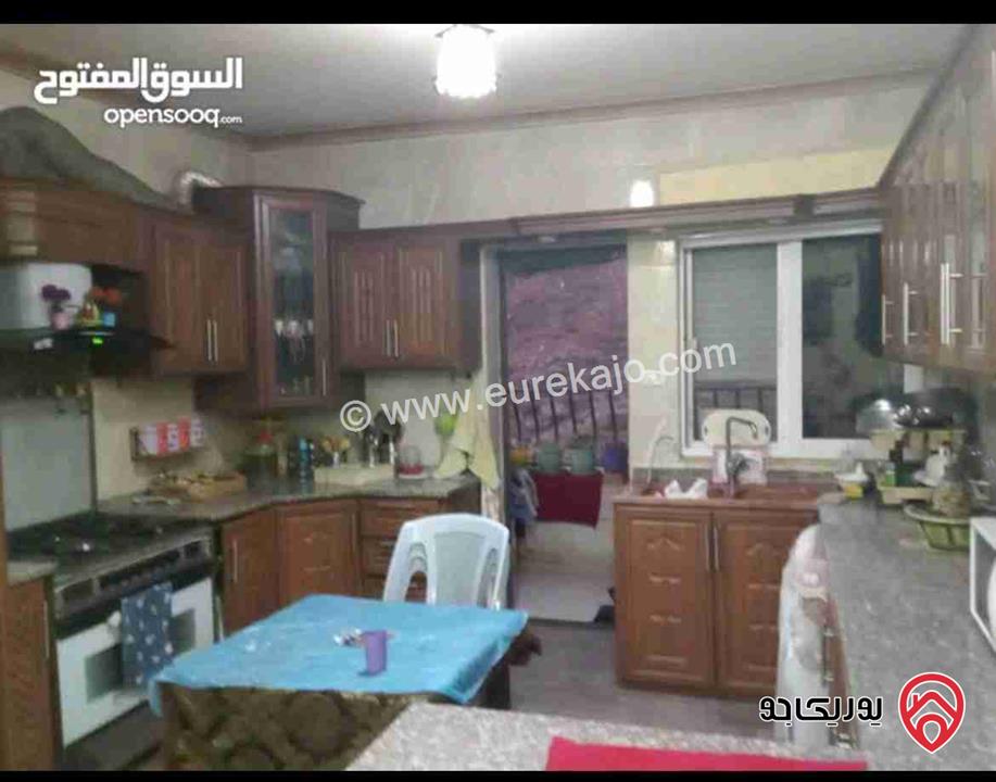 شقة طابق ثالث مساحة 150م للبيع في عمان - ضاحية الاستقلال
