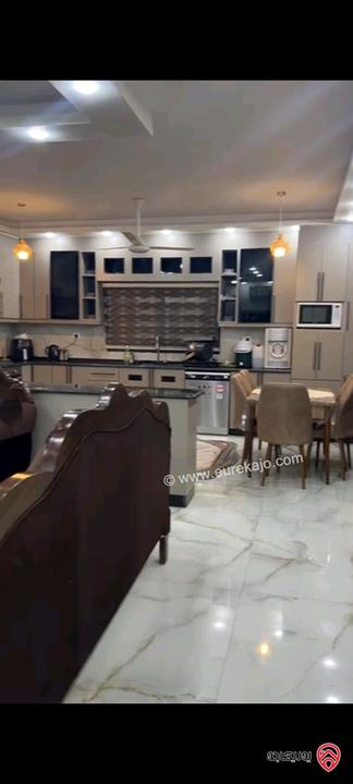 منزل مستقل مساحة 250م على أرض 500م للبيع في الزرقاء - شومر حي الجنينة