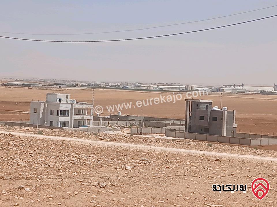 أرض مساحة 930م للبيع في عمان - القسطل قرب شارع المطار من المالك