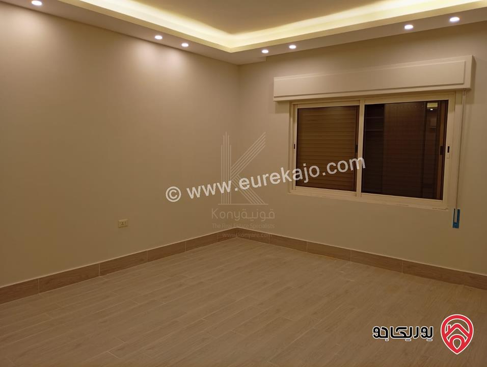 شقة فاخرة حديثة طابق ارضي معلق مساحة 388م للايجار في عمان - دير غبار