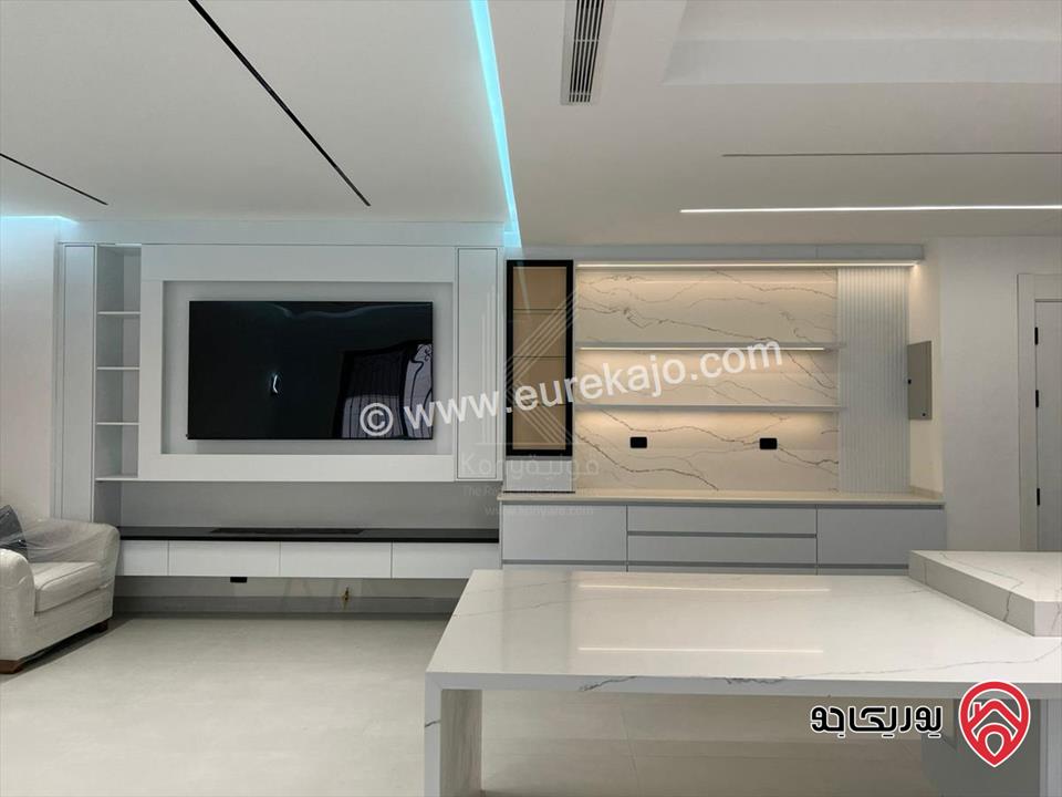 شقة مميزة مساحة 219م أرضية مفروشة للبيع في عمان - رجم عميش