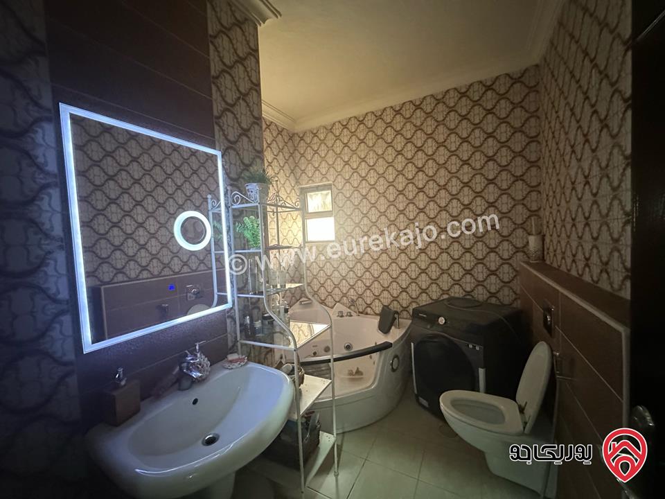 شقة مميزة مساحة 150م داخلي و 140م خارجي للبيع في عمان - ضاحية الرشيد - قرب مدارس ريتال