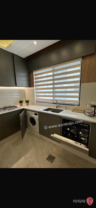 شقة جديدة فاخرة مساحة 120م للايجار مفروشة في عمان - عبدون