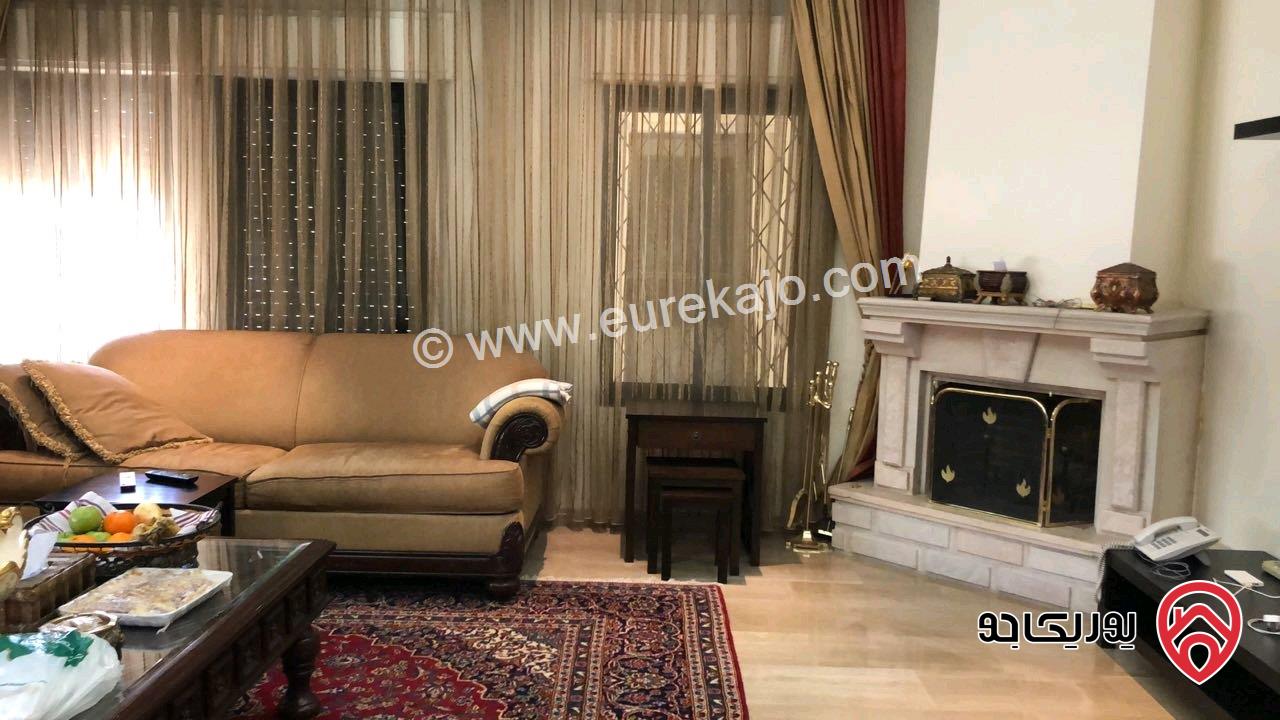 فيلا مساحة الارض 1014م مساحة البناء 1040م للبيع في عمان - دير غبار