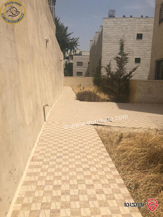 شقة أرضية مميزة للبيع في عمان - دير غبار - حي السهل قرب مدارس فيلادلفيا 130م مع حديقة وترسات 165م لم تسكن