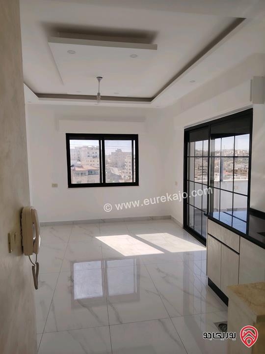 شقه سوبر ديلوكس طابق ثالث مع روف مساحة 187م للبيع في عمان - البنيات دفعة واقساط