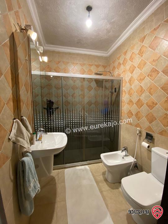 شقة مميزة طابق ثالث مع روف مساحة 164م للبيع في عمان - ضاحية الرشيد