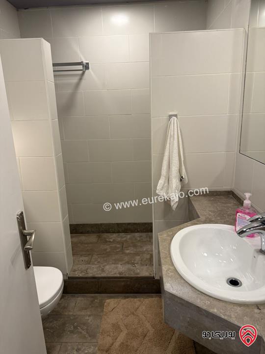 شقة مساحة 170م طابق ثالث للايجار مفروشة في عمان - دير غبار