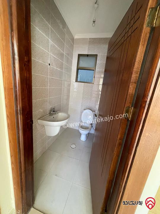 شقة طابق أول مساحة 135 متر للبيع في عمان - ضاحية الرشيد