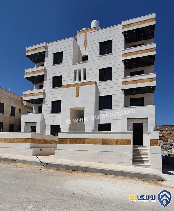 شقة سوبر ديلوكس طابق أرضي مساحة 140م للبيع في عين الباشا 